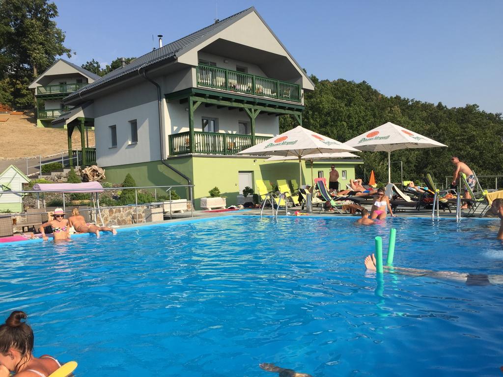 Wellness Pension Inovec Jalsove エクステリア 写真